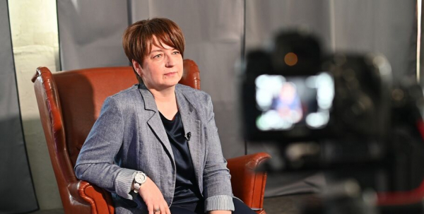 "Если плачется, значит нужно плакать". Омский онкопсихолог о личном опыте столкновения с диагнозом