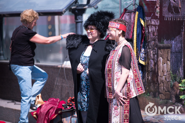 В центре Омска прошёл Парад национальностей