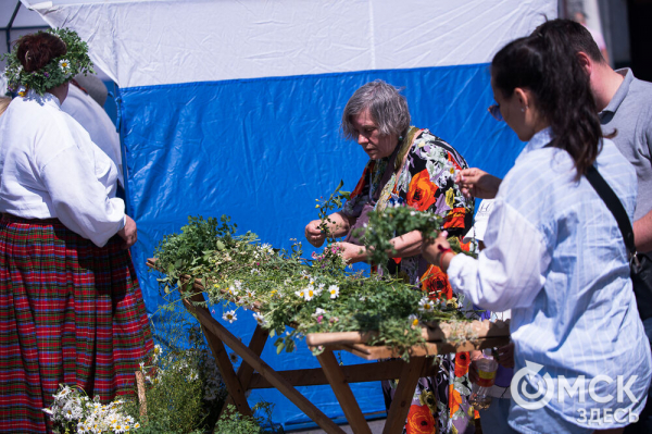 В центре Омска прошёл Парад национальностей