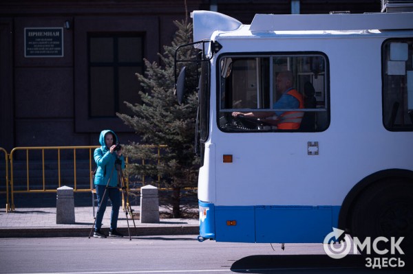 "Троллейбусное" ралли в центре Омска "Троллейбусное" ралли в центре Омска