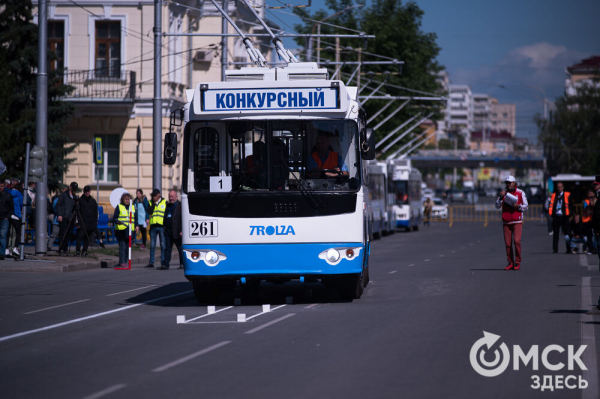 "Троллейбусное" ралли в центре Омска "Троллейбусное" ралли в центре Омска