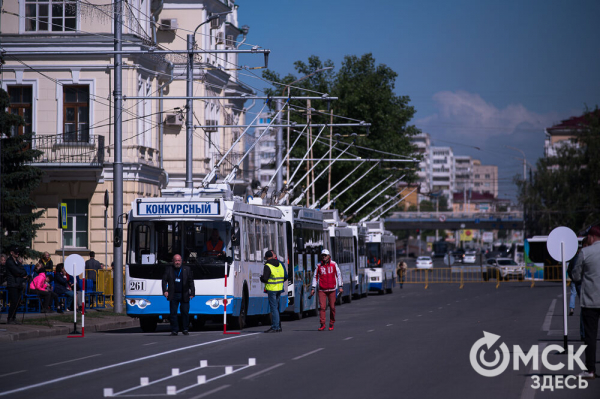 "Троллейбусное" ралли в центре Омска "Троллейбусное" ралли в центре Омска