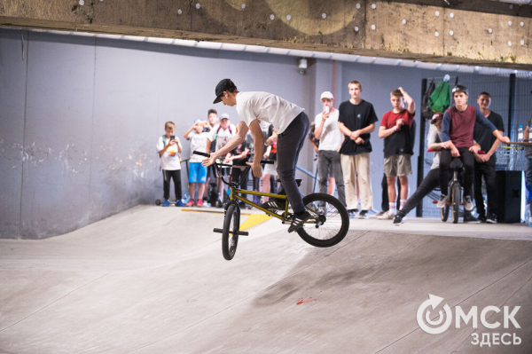 Вот это трюк! Смотрим, как в Омске прошёл BMX контест Вот это трюк! Смотрим, как в Омске прошёл BMX контест