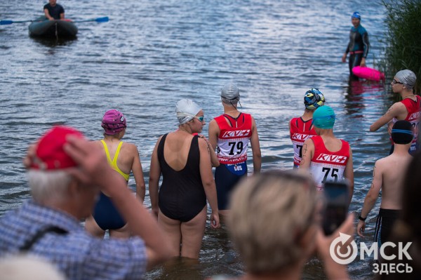 Красивые, сильные, быстрые. Как в Омске прошёл триатлон