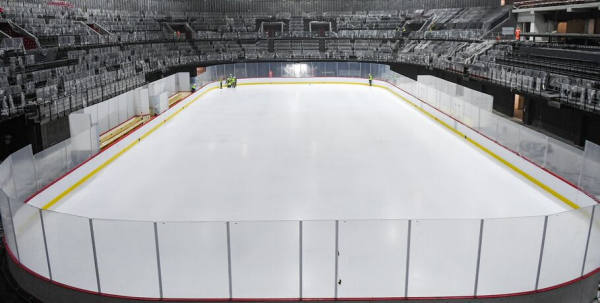 На "G-Drive Арене" залили тестовый лёд