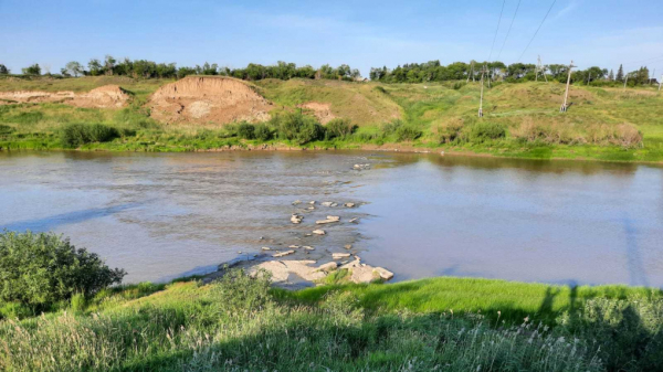 Тело ищут в Оми. В Омской области утонул 9-летний мальчик