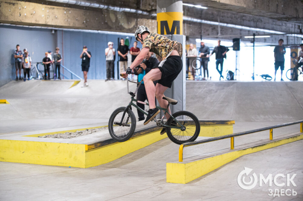 Вот это трюк! Смотрим, как в Омске прошёл BMX контест Вот это трюк! Смотрим, как в Омске прошёл BMX контест