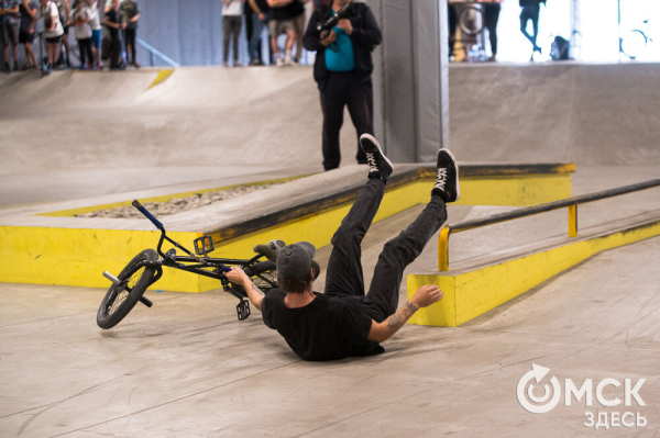 Вот это трюк! Смотрим, как в Омске прошёл BMX контест Вот это трюк! Смотрим, как в Омске прошёл BMX контест