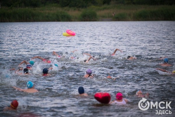Красивые, сильные, быстрые. Как в Омске прошёл триатлон