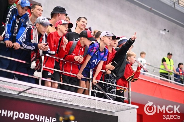 Птичка летит домой! Репетиция возвращения "Авангарда" в Омск