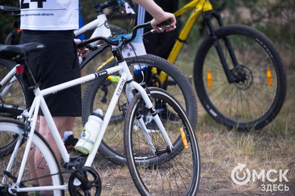 Красивые, сильные, быстрые. Как в Омске прошёл триатлон