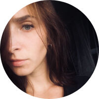 Йога+танец+музыка. Омичи станцевали йогу на свежем воздухе