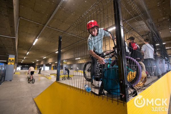 Вот это трюк! Смотрим, как в Омске прошёл BMX контест Вот это трюк! Смотрим, как в Омске прошёл BMX контест