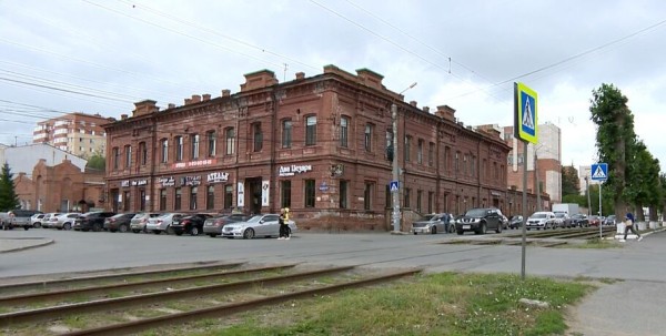 Показываем, где в Омске находилась фабрика табачных королей