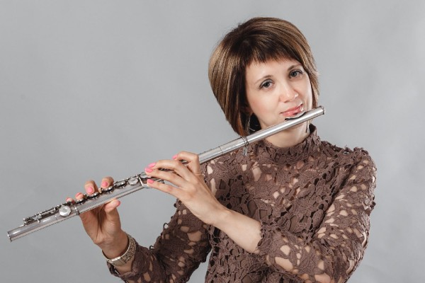 Микроэлектроника и флейта. Педагог из Омска и инженер из Сан-Хосе реализуют совместный проект