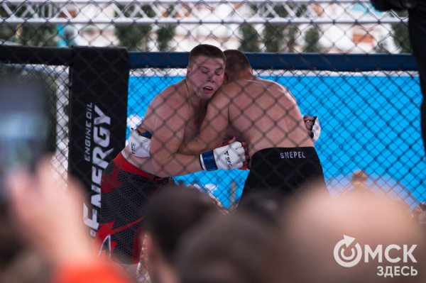 От йоги до драки: смотрим, как в Омске прошёл третий "Штормfest"