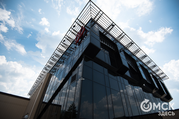 Евгений Романов: "Гуманизм уходит на второй план, когда нужно готовиться к концерту" Евгений Романов: "Гуманизм уходит на второй план, когда нужно готовиться к концерту"