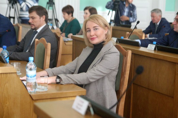 
									У омского депутата Горностаевой арестовали имущества почти на 100 млн 