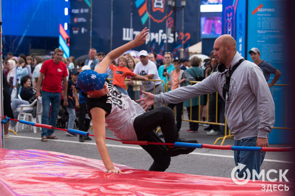 От йоги до драки: смотрим, как в Омске прошёл третий "Штормfest"