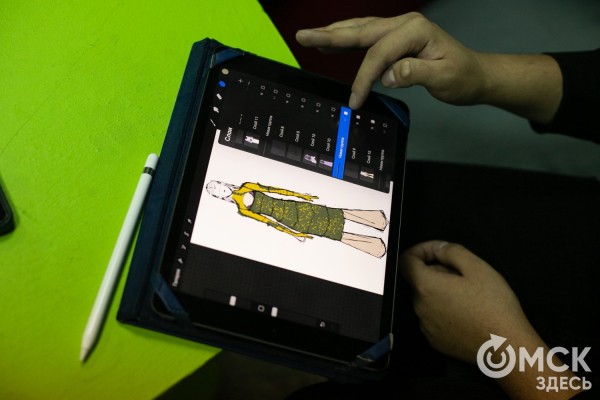 Бабушкины вышивки и низшие растения под микроскопом: что вдохновляет молодого омского дизайнера Бабушкины вышивки и низшие растения под микроскопом: что вдохновляет молодого омского дизайнера