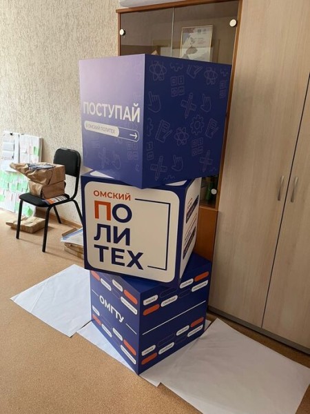 Бабушкины вышивки и низшие растения под микроскопом: что вдохновляет молодого омского дизайнера Бабушкины вышивки и низшие растения под микроскопом: что вдохновляет молодого омского дизайнера