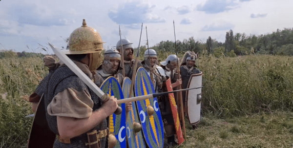 "Нас точно благословил Марс". Интервью с первым "римским легионером" в Омске