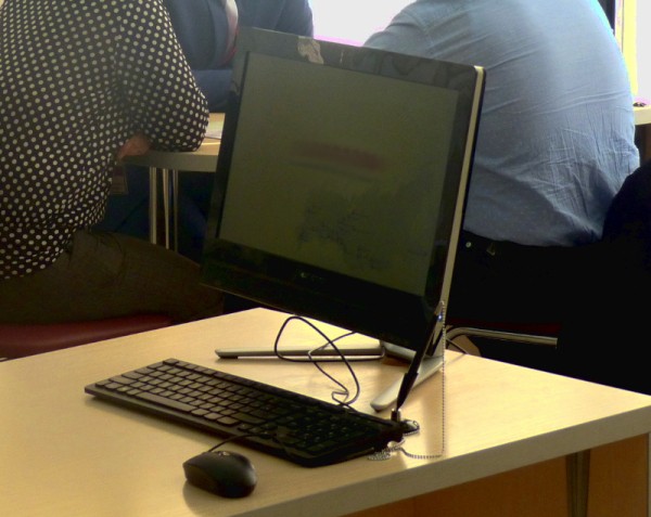 В Омске задержали студентов-хакеров, взломавших сайт вуза
В Омске задержали студентов-хакеров, взломавших сайт вуза