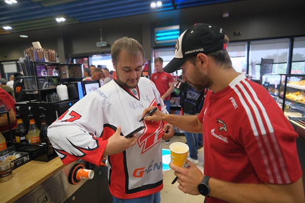 
									«Авангард» представил эксклюзивную партию топлива и меню болельщика 