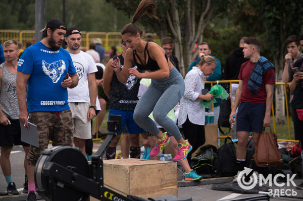 От йоги до драки: смотрим, как в Омске прошёл третий "Штормfest"