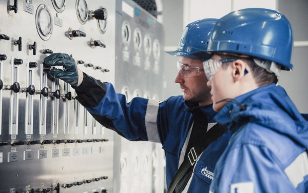 
									Омские студенты получат уникальный опыт, пройдя практику на катализаторном заводе 