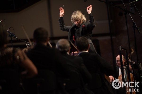 Евгений Романов: "Гуманизм уходит на второй план, когда нужно готовиться к концерту" Евгений Романов: "Гуманизм уходит на второй план, когда нужно готовиться к концерту"