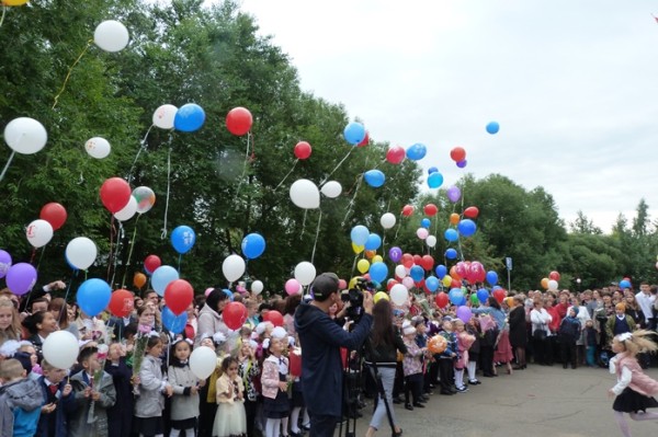 В Омске обсудили защищенность школ от террористов
В Омске обсудили защищенность школ от террористов