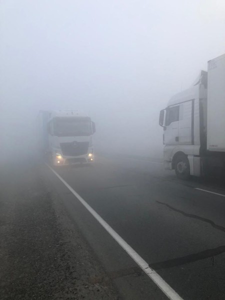 
									Кругом дым: на омской «трассе смерти» ограничена видимость    [ФОТО]  