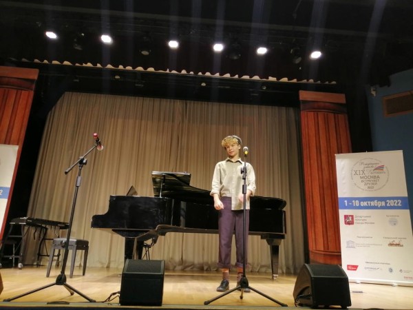 Владимир Спиваков: "Дети, полные надежд на светлое завтра, должны сотворить это завтра"