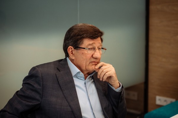 
									«Могу помочь в уборке, но возникает обида»: почему Омск снова уходит в зиму неопрятным? 