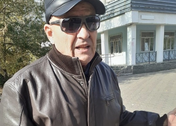 
									«Могу помочь в уборке, но возникает обида»: почему Омск снова уходит в зиму неопрятным? 