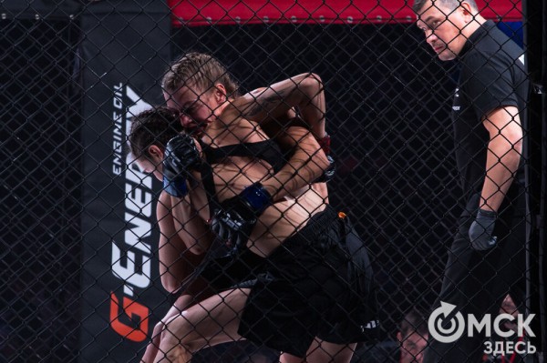 Александр Шлеменко не сумел победить в родном городе Александр Шлеменко не сумел победить в родном городе