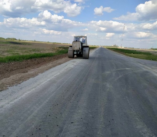 В Омской области отремонтировали участок дороги из города до деревень