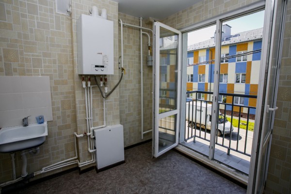 
									Жизнь в омских новостройках: Рябиновка – микрорайон, где взрываются самогонные аппараты   [ФОТО]  