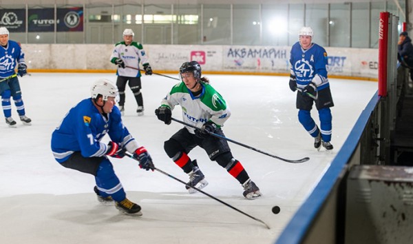 
									Хоккейный турнир в честь 60-летия завода «Омский каучук» собрал 8 команд 