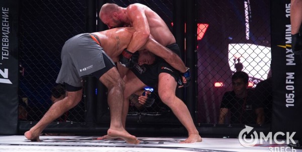 Александр Шлеменко не сумел победить в родном городе Александр Шлеменко не сумел победить в родном городе