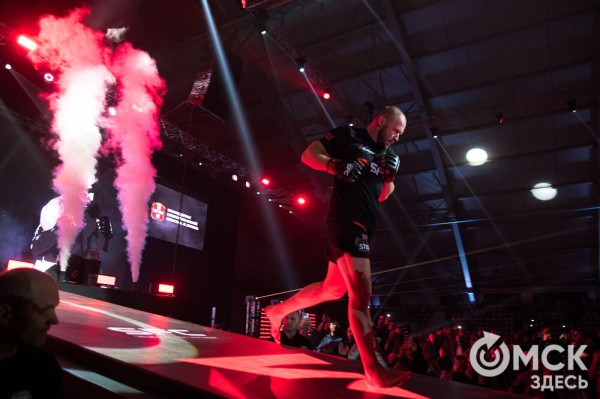 Александр Шлеменко не сумел победить в родном городе Александр Шлеменко не сумел победить в родном городе