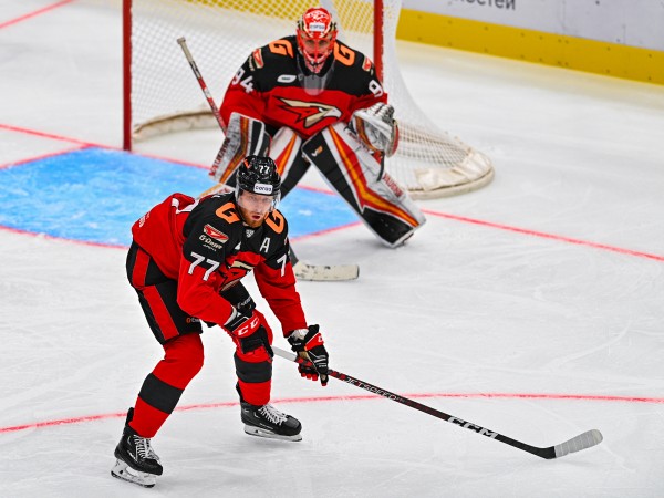 
									Отставка Рябыкина стала для игроков «Авангарда» неожиданностью 