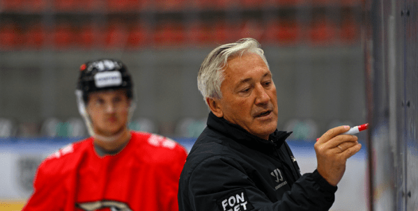 "Нужно оттолкнуться от позитива". Новый главный тренер "Авангарда" о первой тренировке