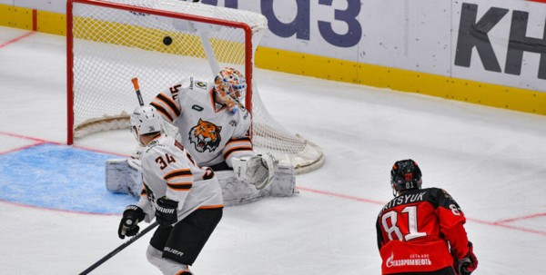 Михаил Кравец успешно дебютировал в роли наставника "Авангарда" Михаил Кравец успешно дебютировал в роли наставника "Авангарда"