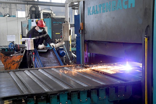 
									Омичи массово «прячутся» от призыва на военных заводах 