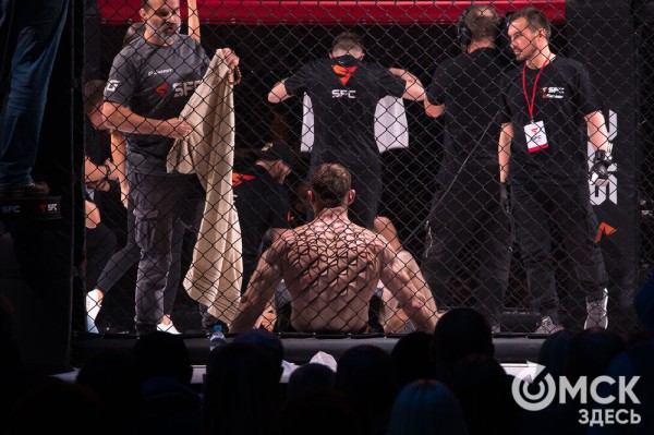 Александр Шлеменко не сумел победить в родном городе Александр Шлеменко не сумел победить в родном городе