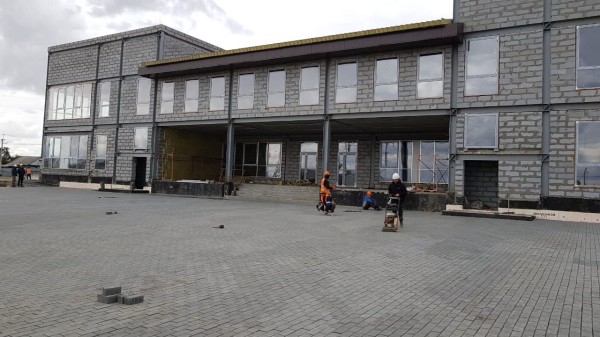 
									Проблемную школу в Омской области достраивают круглосуточно   [ФОТО]  