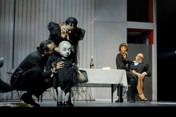 
									В Омской драме «вывернули наизнанку» известную пьесу Теннесси Уильямса   [ФОТО]  