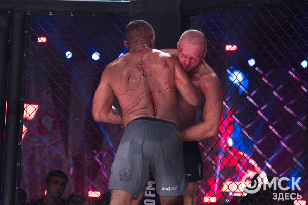 Александр Шлеменко не сумел победить в родном городе Александр Шлеменко не сумел победить в родном городе